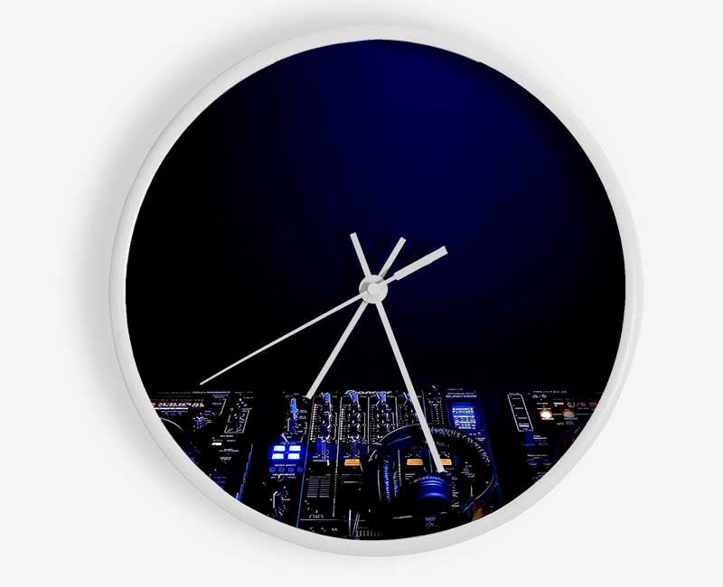 Pioneer 2 Clock - Wallart-Direct UK