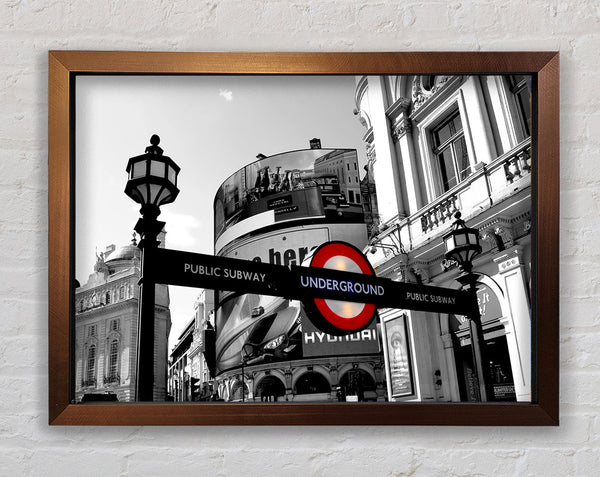 London Piccadilly Circus Framed Print