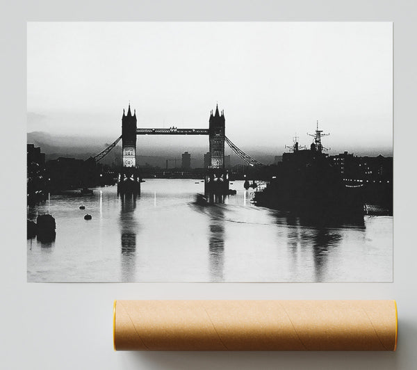 London Bridge B N W Giclee Print