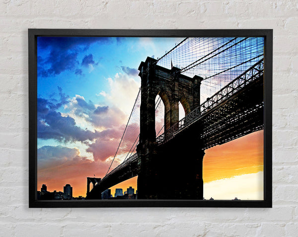 Sonnenlicht unter der Brooklyn Bridge 