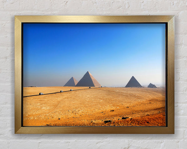 Ägyptische Pyramiden in der Ferne
