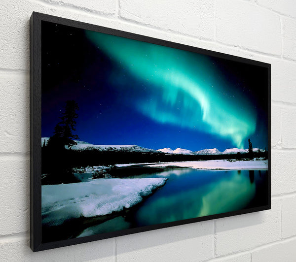 Northern Lights Lake View