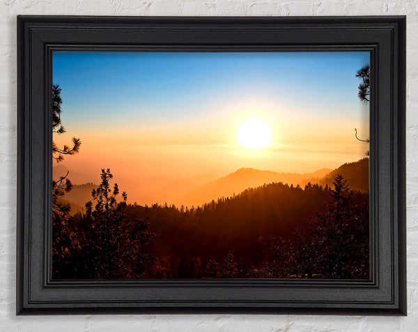 Nebliger Sonnenuntergang