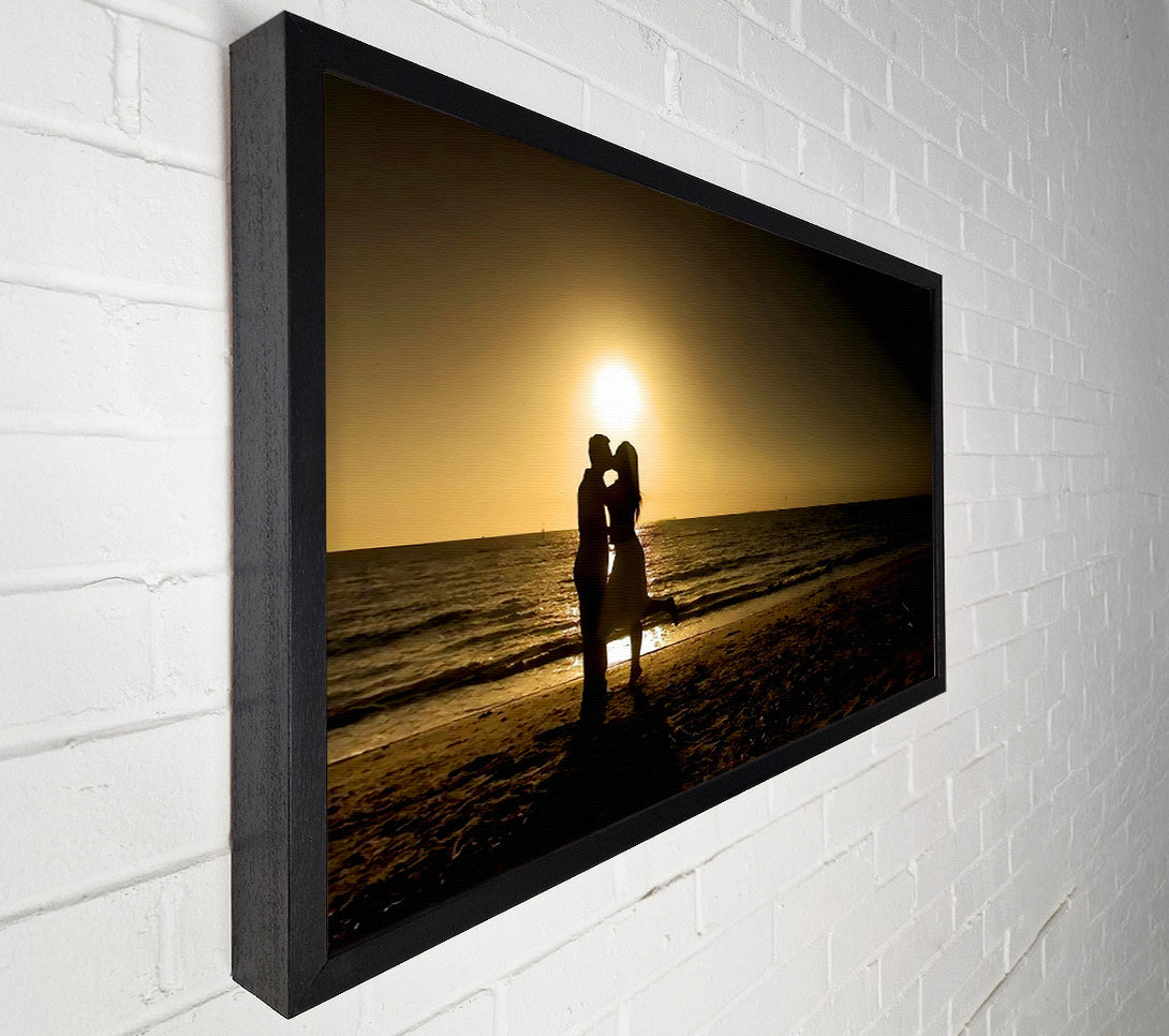  A Canvas Print of Beach Lovers Canvas Wall Art