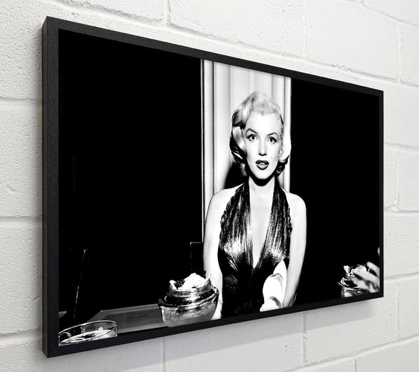 Marilyn Monroe Dinner Table