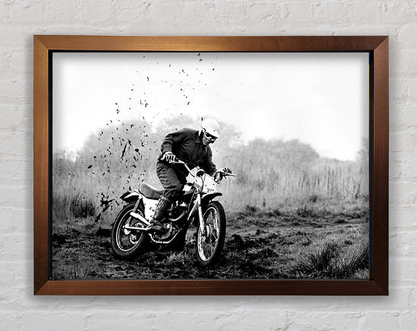 Motorrad im Schlamm B n W