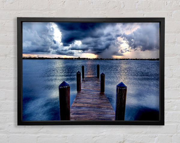 Ponton raus zum Meer blau