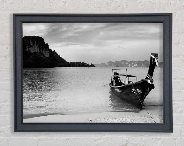 Einsame Insel Segelboot B n W