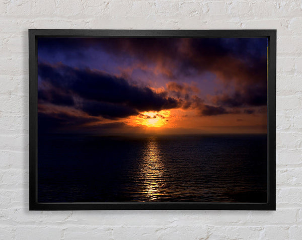 Sonnenuntergang auf offenem Meer
