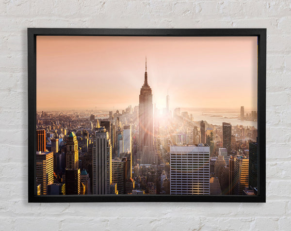Sonne funkelt durch das Empire State Building