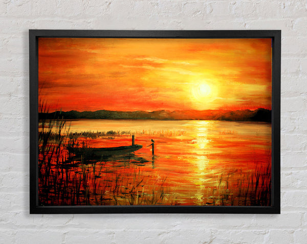 Ruderboot auf dem Wasser bei Sonnenuntergang