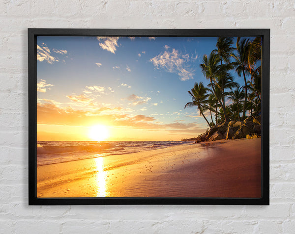 Sonnenuntergang auf dem Strandsand