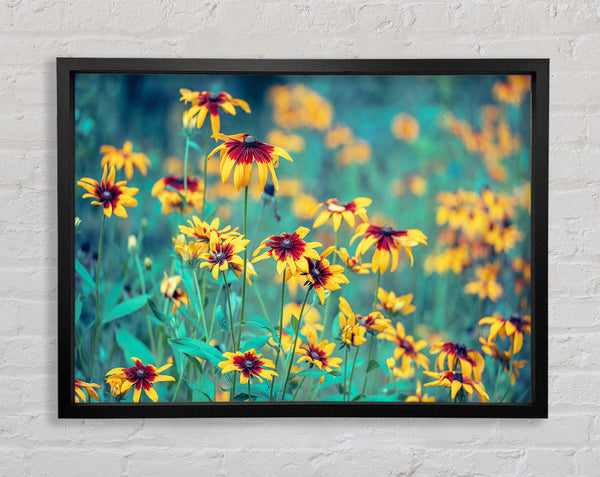 Gelbe Blumen im Grünen