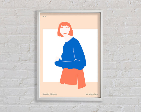 Frau mit orangefarbenen Haaren