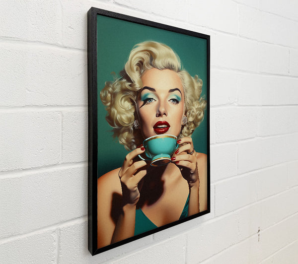 Marilyn Tea Sip