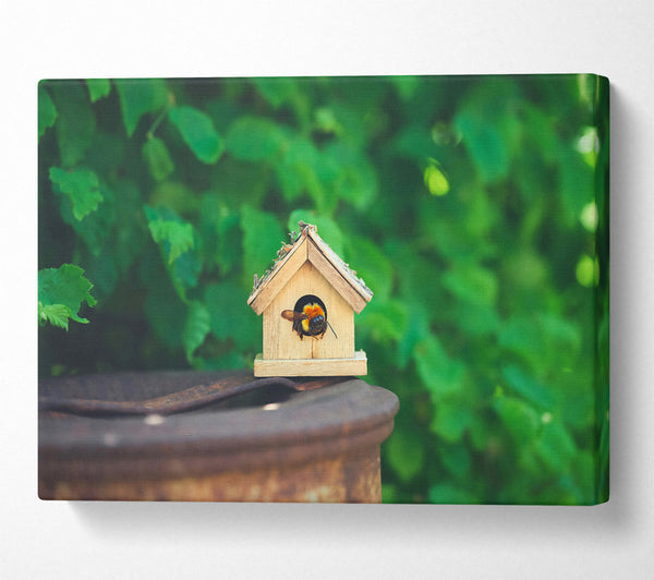  A Canvas Print of Green Bumble Home Canvas Wall Art