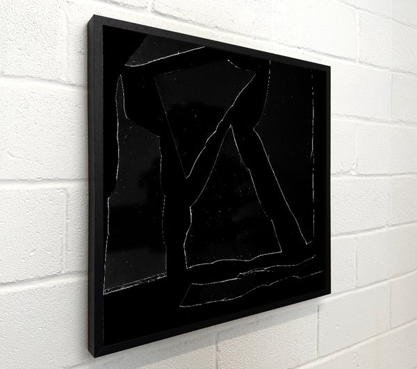 Black Shattered Glass