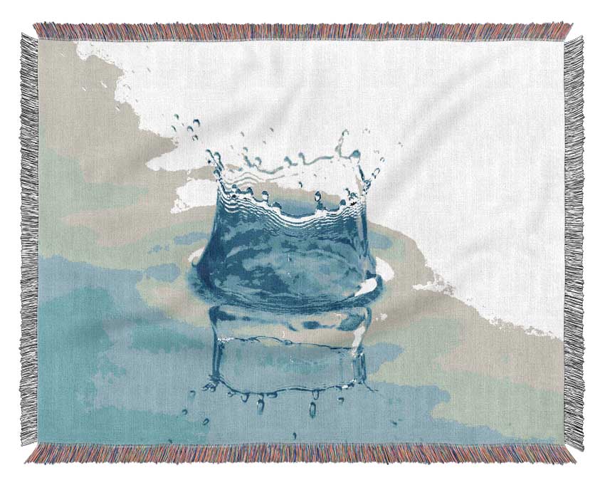 Water Splash Reflection Woven Blanket