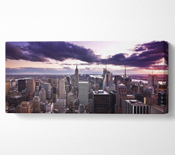 Luftaufnahme von New York City in der Abenddämmerung