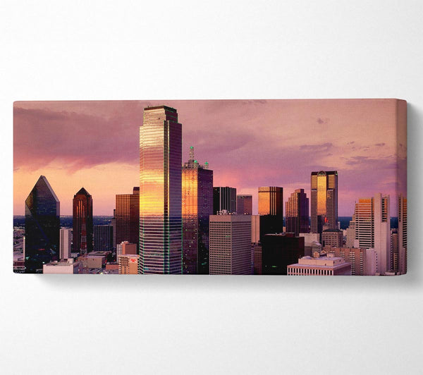 Stadt bei Sonnenaufgang