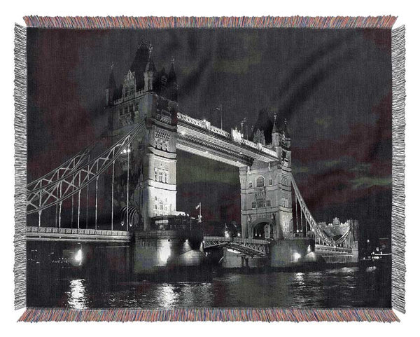 London Bridge Black Beauty Woven Blanket