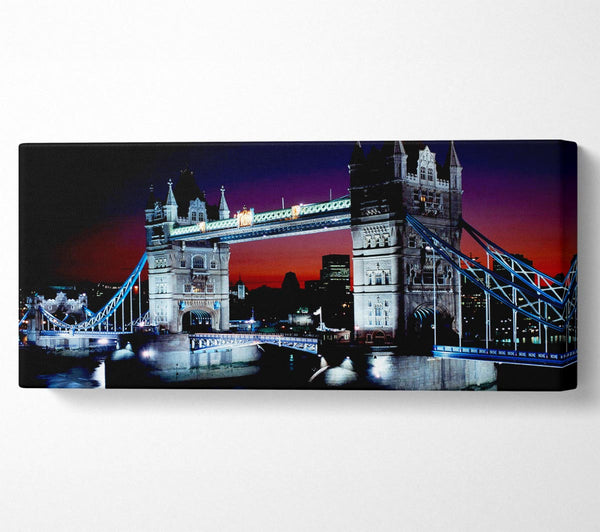 Nachtsicht der Tower Bridge in London