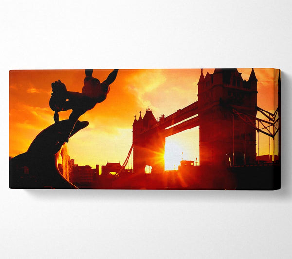 Statue der Tower Bridge in London