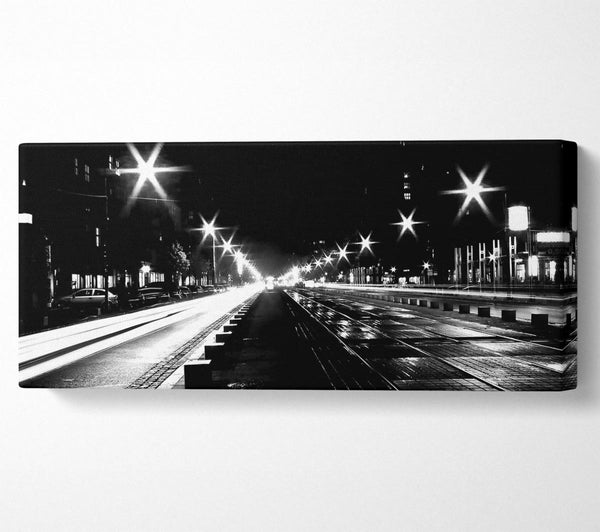 Straßenansicht bei Nacht