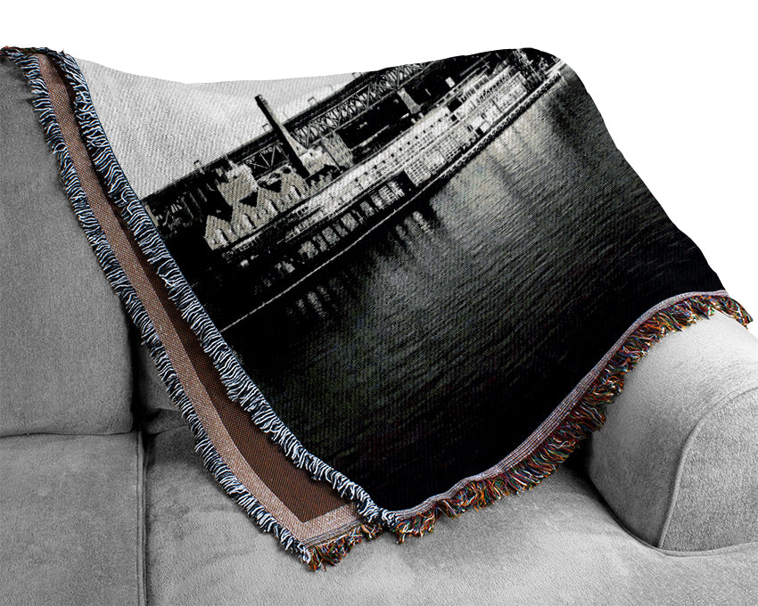 Sydney Harbour Bridge B n W Woven Blanket