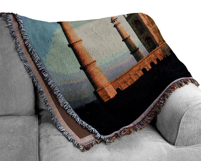 Tarj Mahal Wonder Woven Blanket