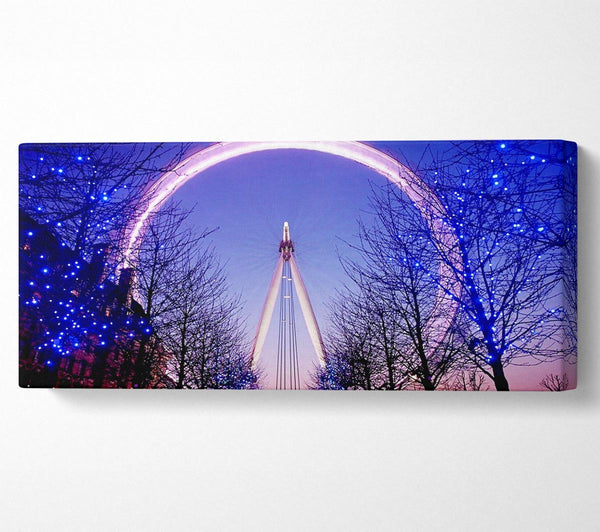 Das London Eye in der Abenddämmerung 