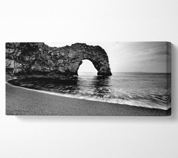 Gateway To The Ocean B n W