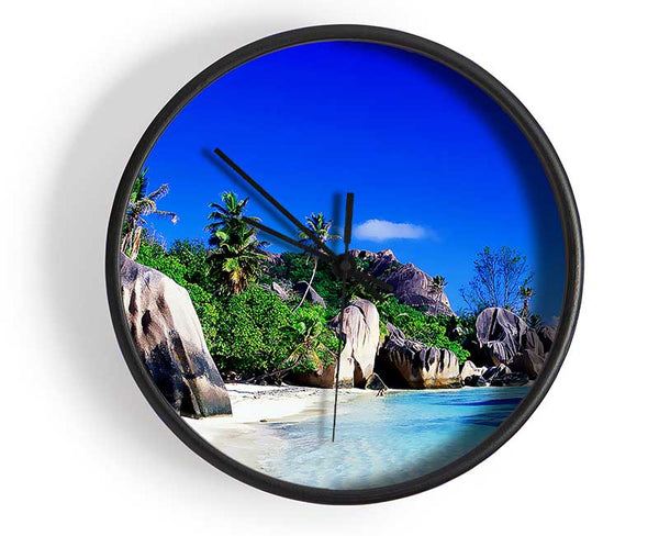 Paradise Island Rocks Clock - Wallart-Direct UK