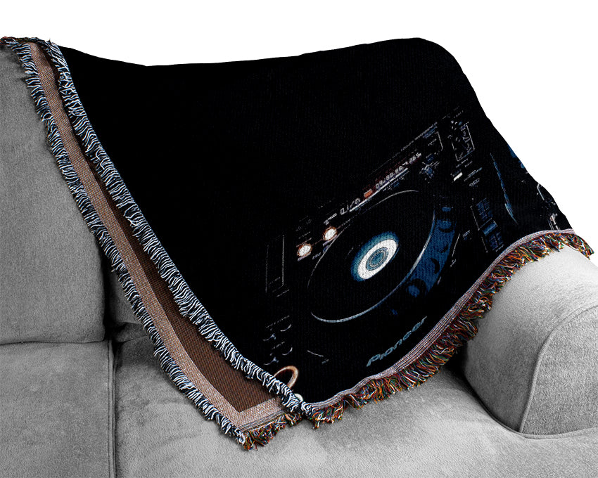 Pioneer 2 Woven Blanket