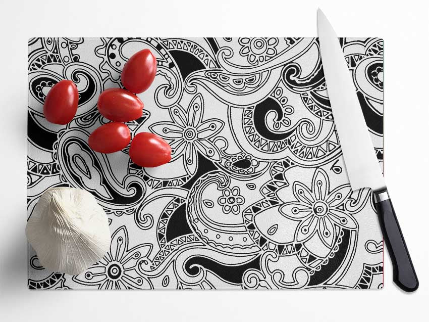 Pasley Garden Black On White Glass Chopping Board