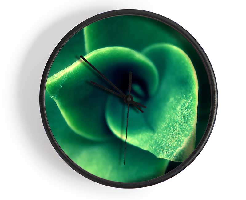 Green Light From The New Leaves Clock - Wallart-Direct UK