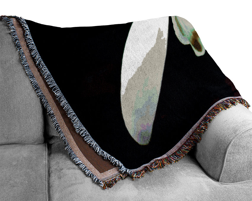 Snowdrop Flower Woven Blanket