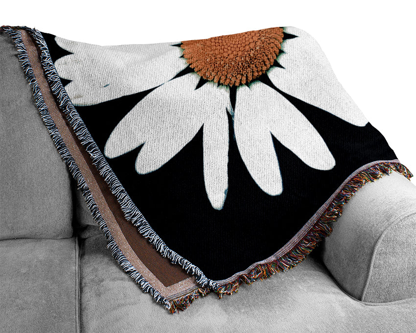 Single White Daisy Woven Blanket