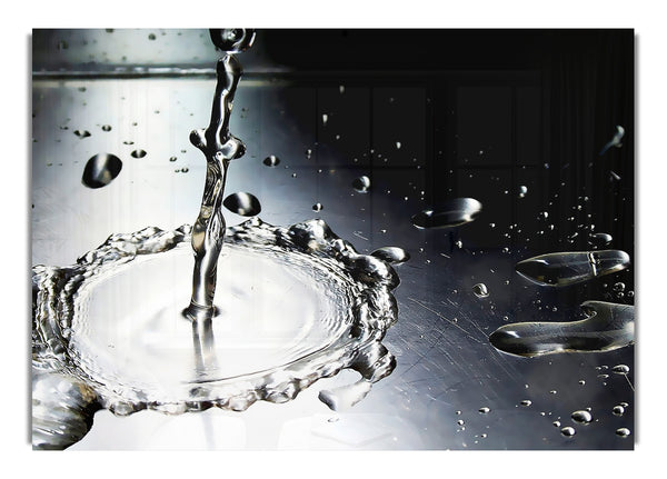 Metallisches Wasserspritzen