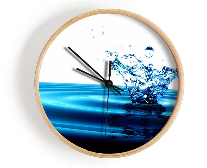Flow Of The Splash Clock - Wallart-Direct UK
