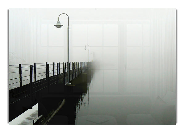 Nebliger Ozeanpier
