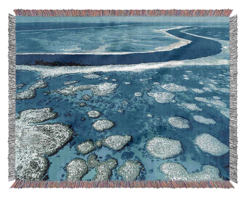 The Flow Of The Ocean Islands Woven Blanket
