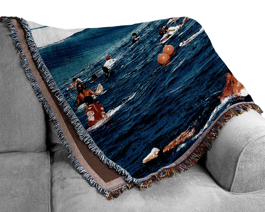 Surfers Hunt For The Ultimate Wave Woven Blanket