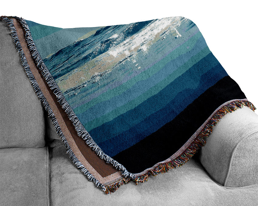Sparkling Blue Ocean Wave Woven Blanket