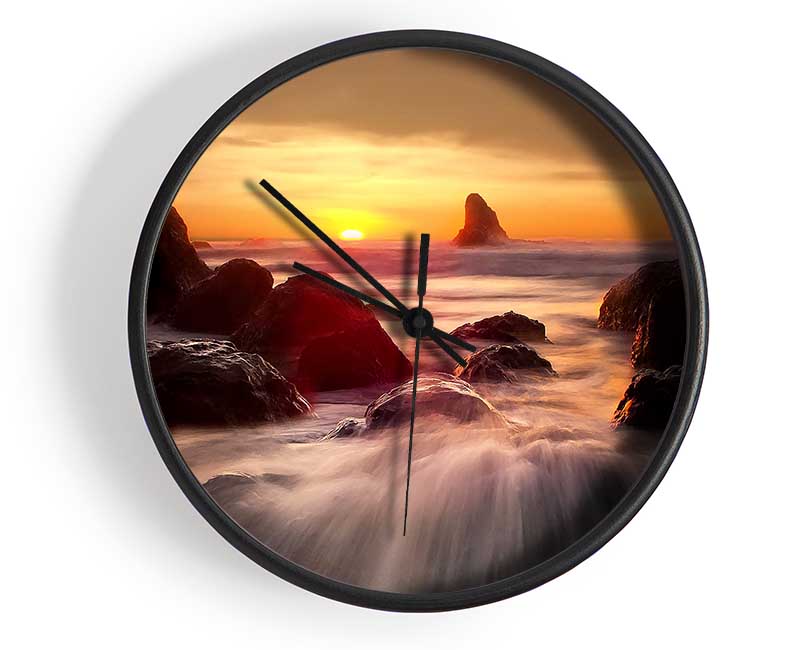 Ocean Waves Spilling On The Rocks Clock - Wallart-Direct UK