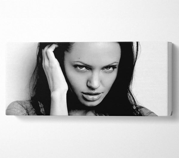 Angelina Jolies sexy Augen