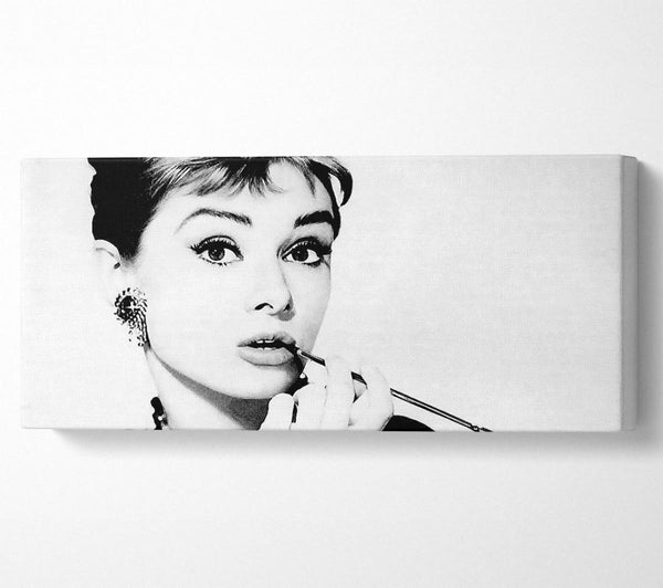Audrey Hepburn Zigarette