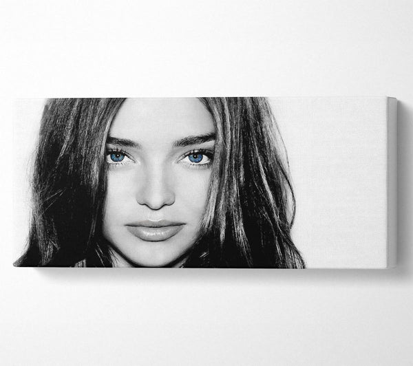 Miranda Kirr Gesicht B n W