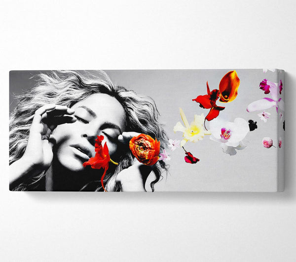 Shakira Orange Blumen