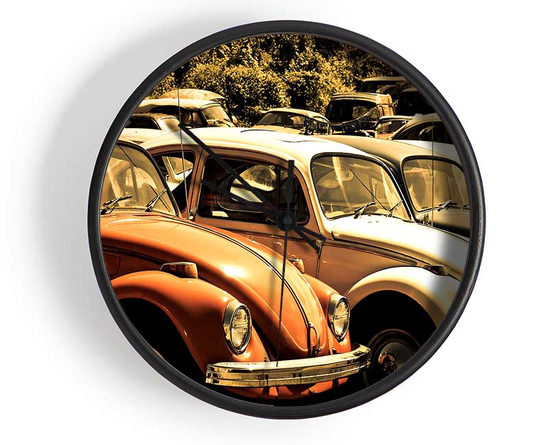 Old Volkswagen Beetle Junkyard Clock - Wallart-Direct UK